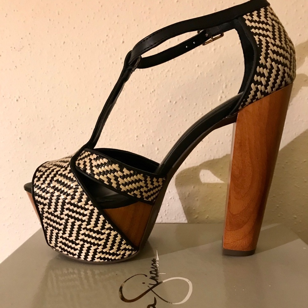 Jessica Simpson 7.5 Dolee Platform Sandals 5.5’’